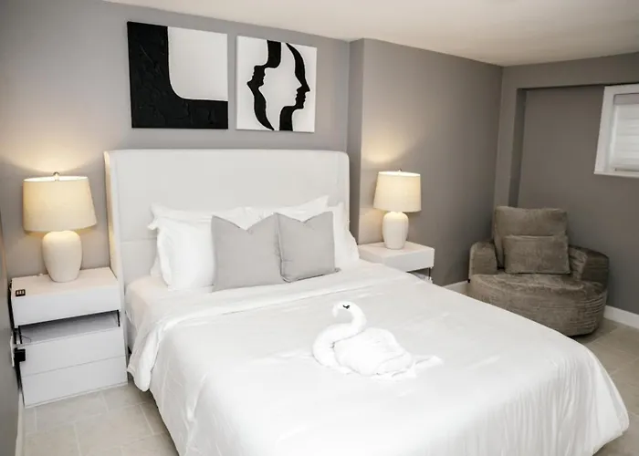 2br Traveler's Favorite • Modern And Clean Apartment