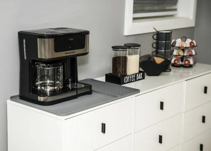 2br Traveler's Favorite • Modern And Clean Apartment Chicago